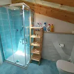 Apartament Red Mulberry House 1 *
