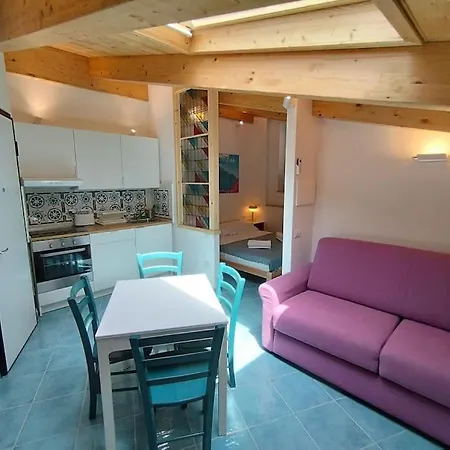 Apartamento Red Mulberry House 1 Salerno