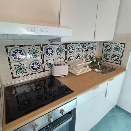 Red Mulberry House 1 * Salerno