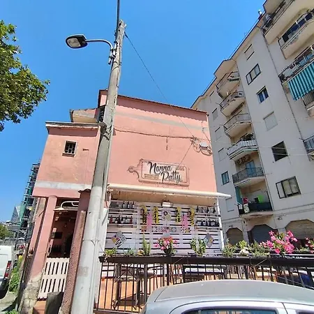 Red Mulberry House 1 Salerno